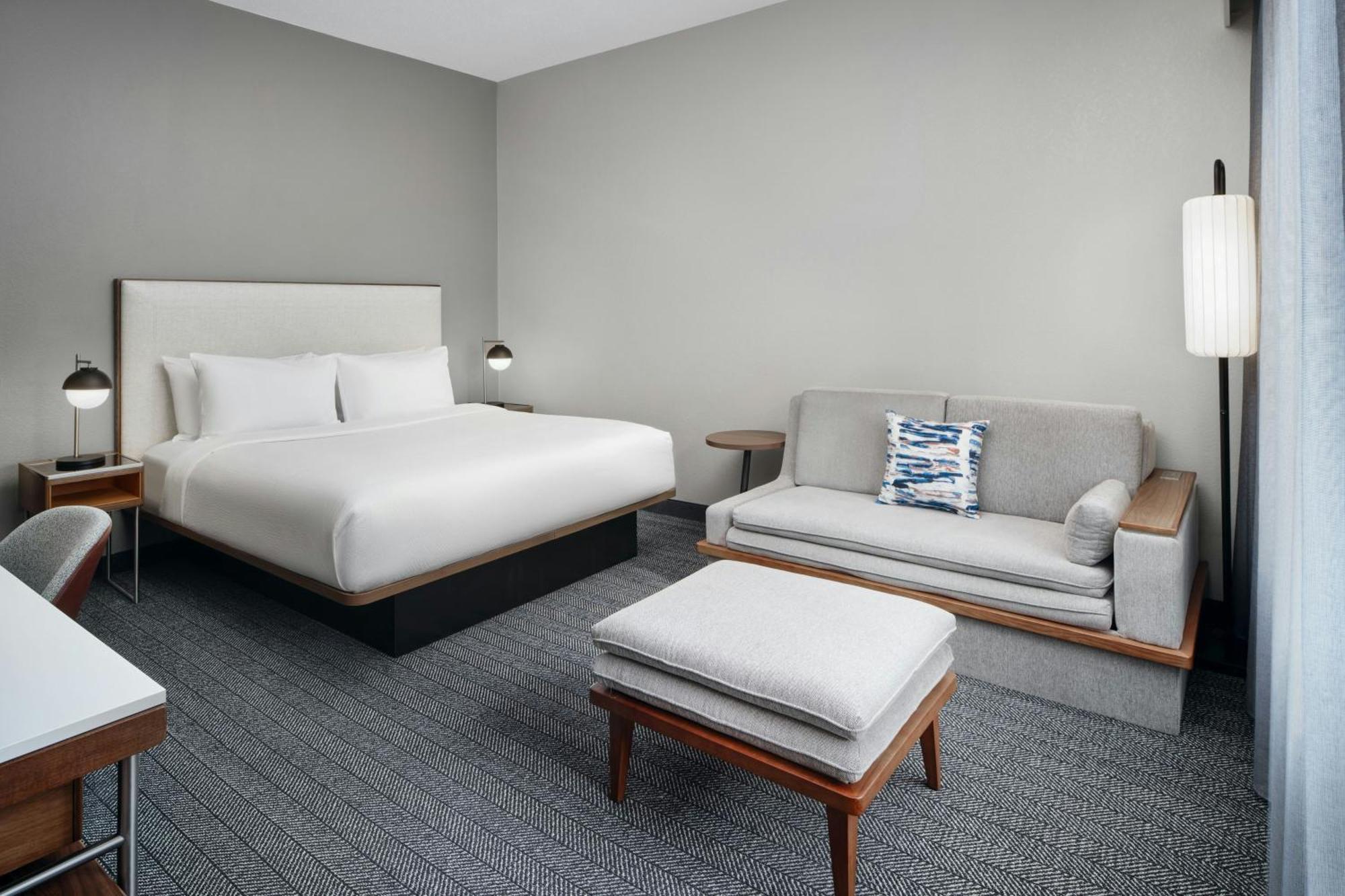Courtyard Baton Rouge South Hotel Екстериор снимка